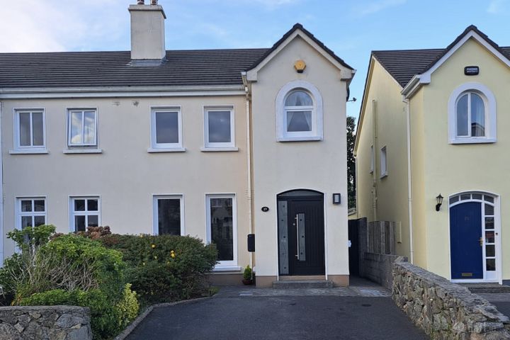 19 Bar Na Carraige, Fort Lorenzo, Galway, Galway