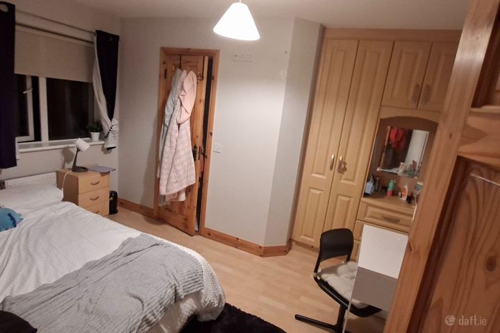 Cloghanboy Crescent, Athlone, Co. Westmeath