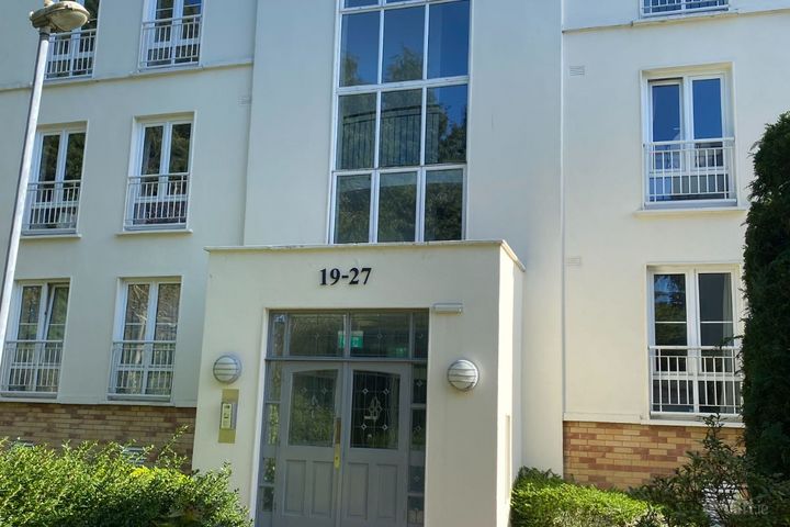 27 Avoca Hall, Blackrock, Co. Dublin