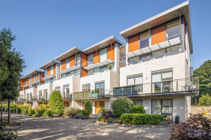 Apt 14, Glaunsharoon, Eglinton Rd Dublin 4, Dublin 4, Dublin