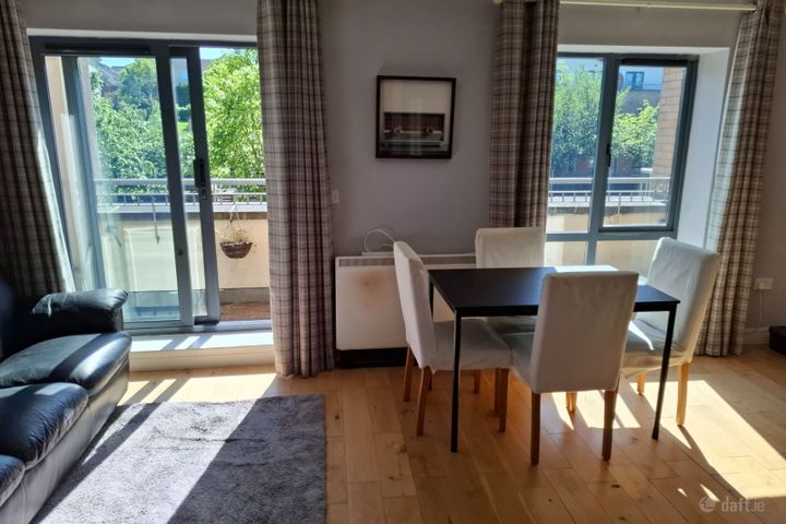 6 Marlfield Terrace, Kiltipper, Dublin 24