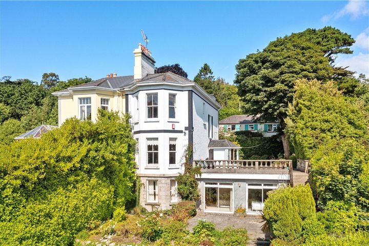 Reenrour House, 33 Killiney Hill Rd, Killiney, Dublin