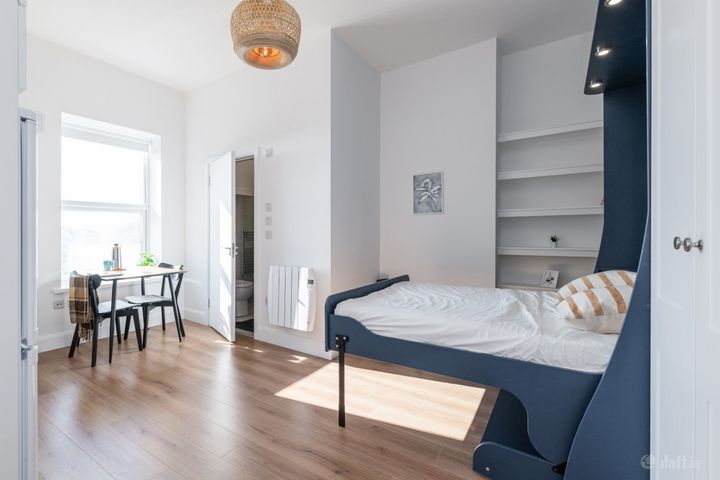 Flat 5, 4 North Circular Road, Dublin 7