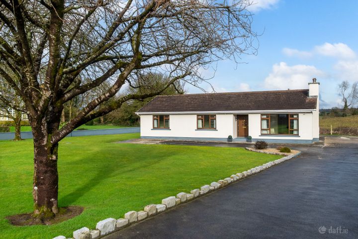 Monksland, Bealnamulla, Athlone, Co. Roscommon, N37A027