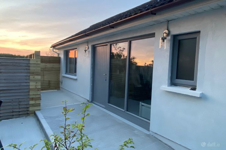 Carrick on Shannon- 5 min drive - Independent Countryside Studio, Carrick-on-Shannon, Co. Roscommon