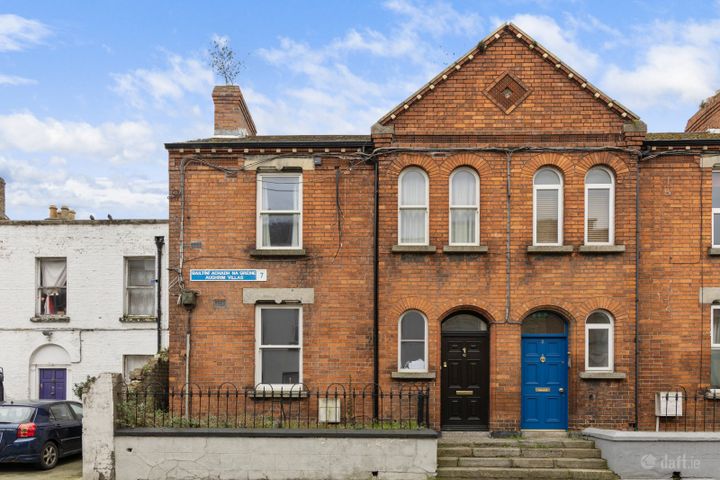 Flat 2, 1 Aughrim Villas, Aughrim Street, Stoneybatter, Dublin 7