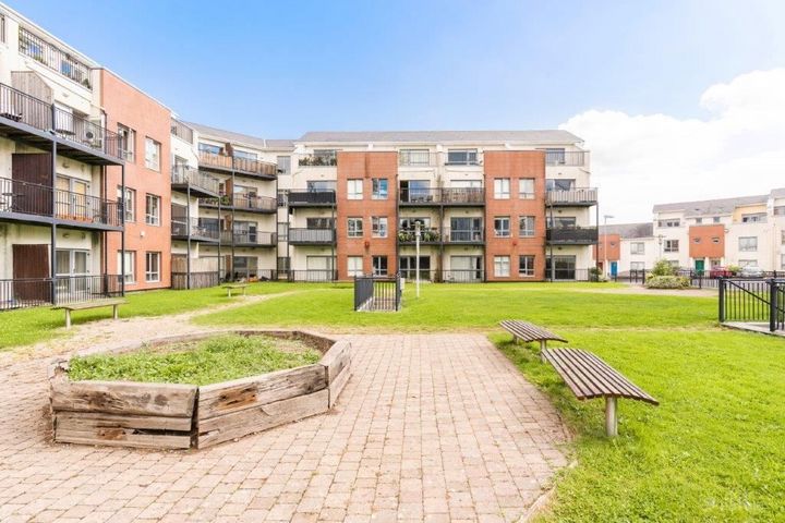 Louisa Park, Station Road, Leixlip,Naas, Co. Kildare, Leixlip, Co. Kildare