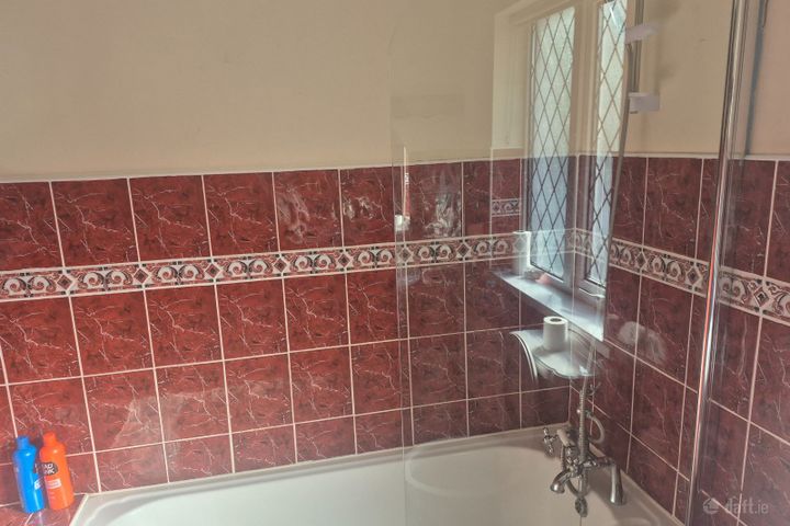 B monksfield house monksfield , Athlone, Co. Westmeath