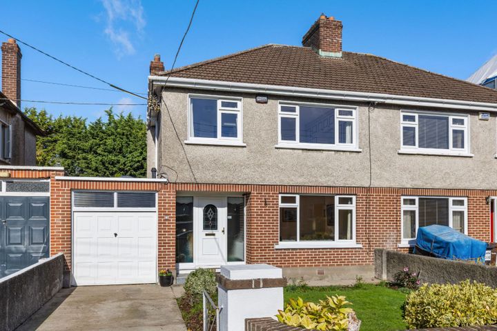 73 Larchfield Road, Goatstown, Dublin 14, D14XF25