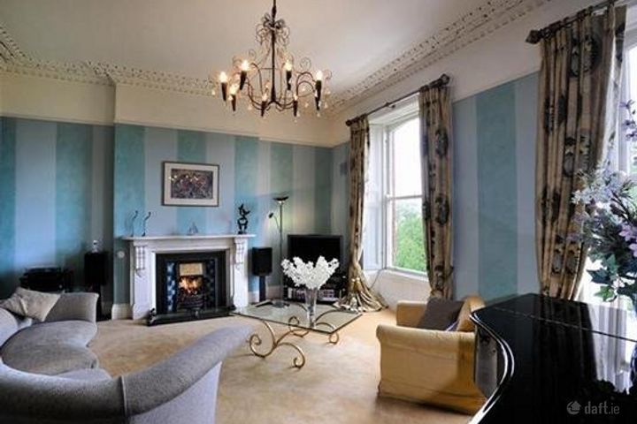 3 Eaton Square, Monkstown, Dublin