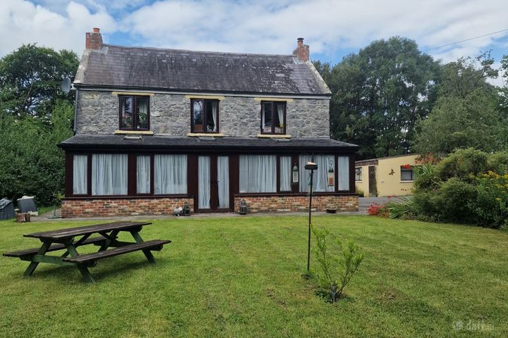 Ballyvoneen, Ballinamore Bridge, Ballinasloe, Co. Galway, H53RH27
