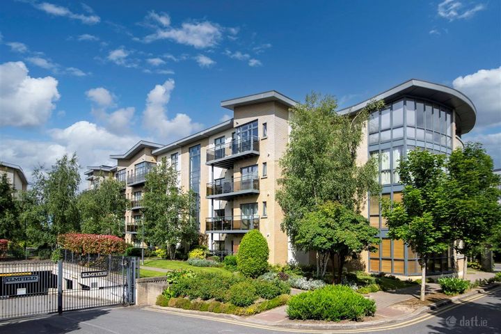 Apartment 5, The Sycamore, Elmfield, Leopardstown, Dublin 18