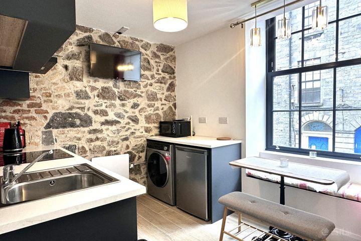 Apt 2 Ceol na Mara, 48 Dominick Street Lower, Galway