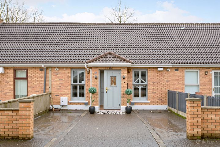 50 Rosewood Grove, Lucan, Co, Dublin, K78R582