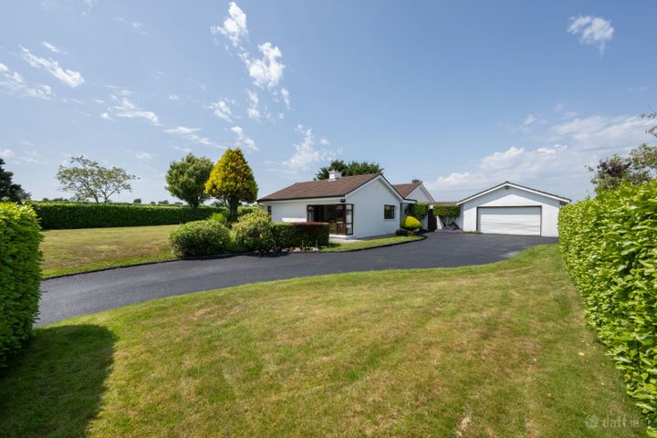 Meadowlands, Briar Hill, Near Cork, Waterfall, Co. Cork, T12X2CA