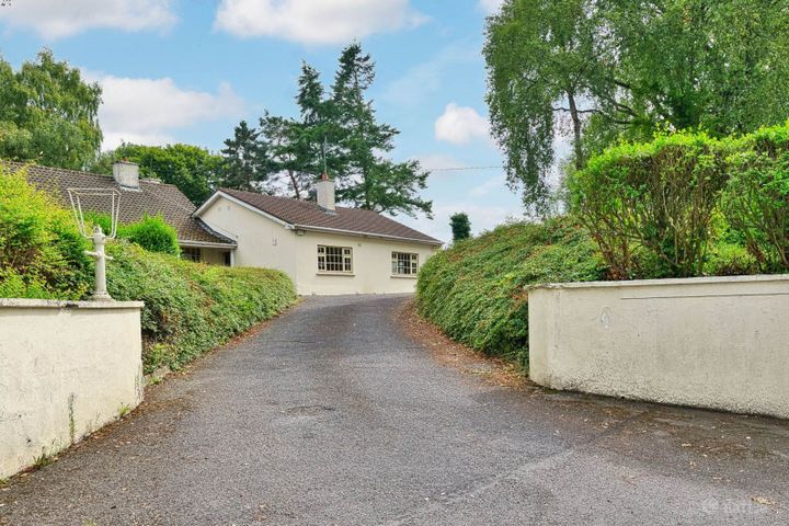 Green Banks, Dublin Road, Naas, Co. Kildare