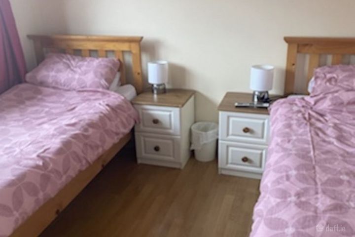 Thomas Hynes Rd, Newcastle, Co. Galway