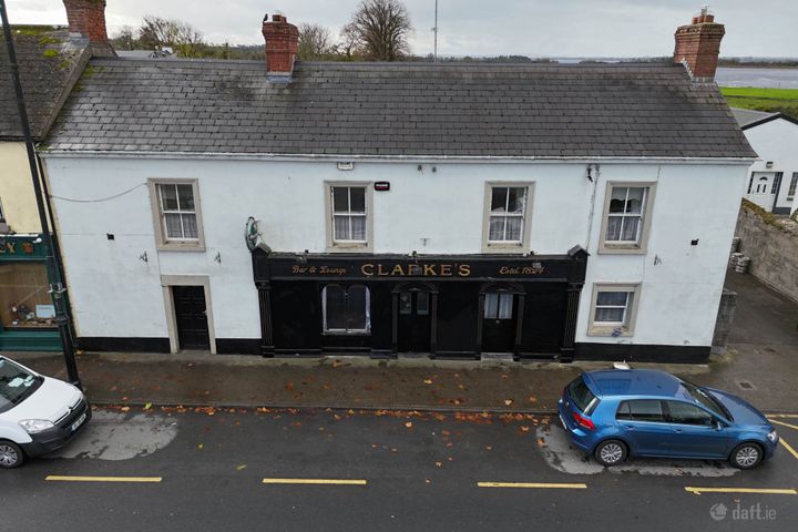 Clarke`s Pub & Residence, Main Street, Lanesborough, Co. Longford, N39X796