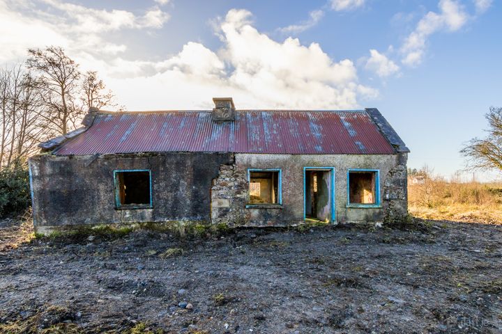 Tully, Loughglynn, Co. Roscommon, Carrowbehy, Co. Roscommon, F45V296