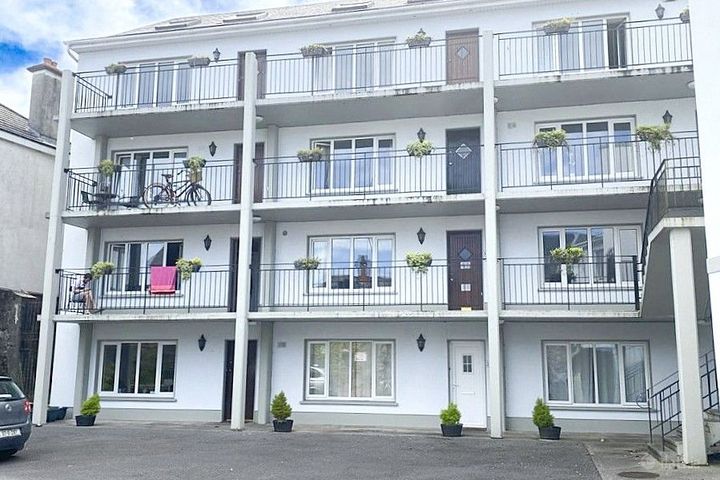 Apartment 3a, Eglinton Court, Woodquay, Co. Galway, H91DX71