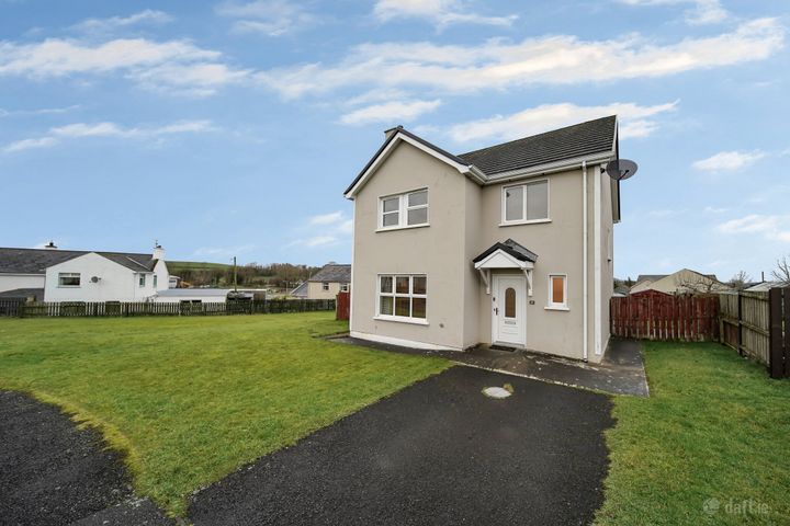27 Orchard Grove, Newtowncunningham, Co. Donegal, Newtown Cunningham, Co. Donegal, F93W326