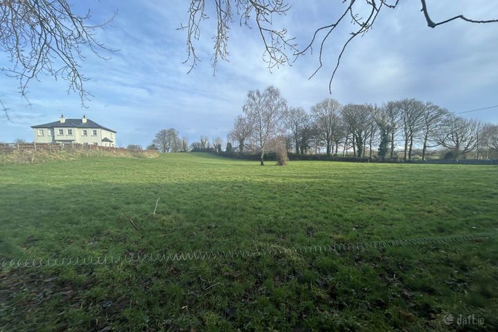 Tulla Road, Quin Village, Co. Clare