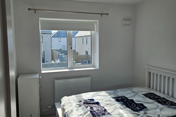 Kilmartin Grove, Dublin 15, Hollystown, Dublin 15