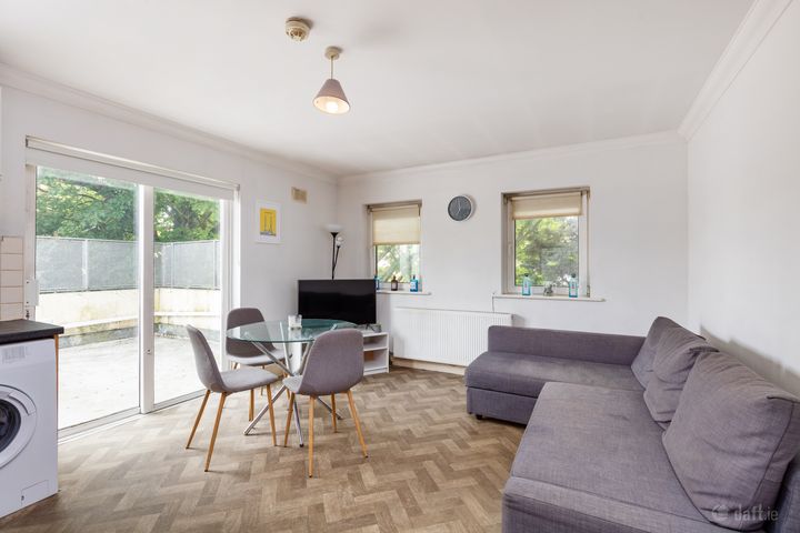 Apartment 8, Clonturk Court, Drumcondra, Dublin 9, D09VH05