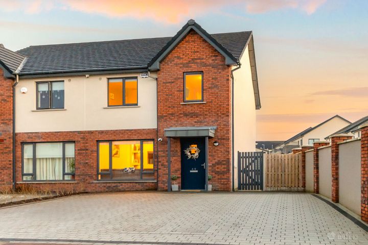 46 Rosetree Green, Curragh Farm, Newbridge, Co. Kildare, W12XH60