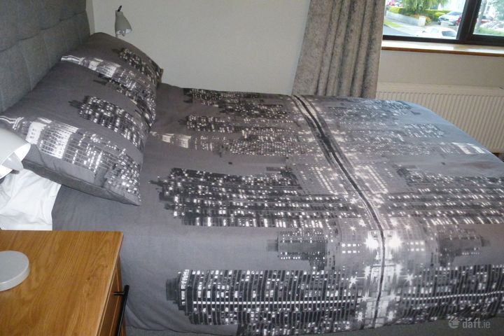 11 Sycamore Drive, Dundrum, Dublin 14