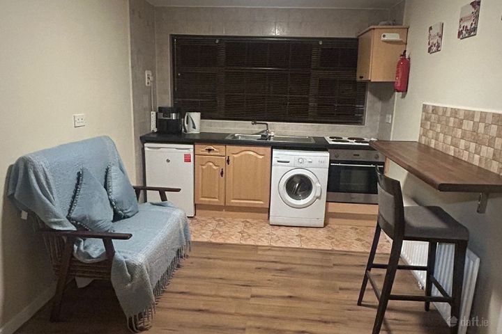 Flat 2, Hilltop House, The Walk, Roscommon, Roscommon Town, Co. Roscommon