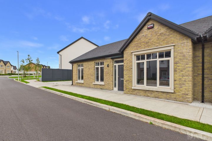 18 Dunalley Drive, Redwood, Tullamore, Co Offaly, R35T2Y8