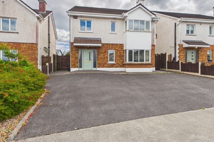 34 Garbally Oaks, Ballinasloe, Co. Galway, H53NP82