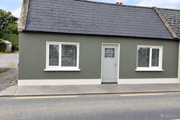 Broadford Village, Ballynadrumny, Co. Kildare