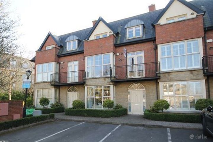 Saggart Lodge Court , garter lane, saggart., Dublin 24