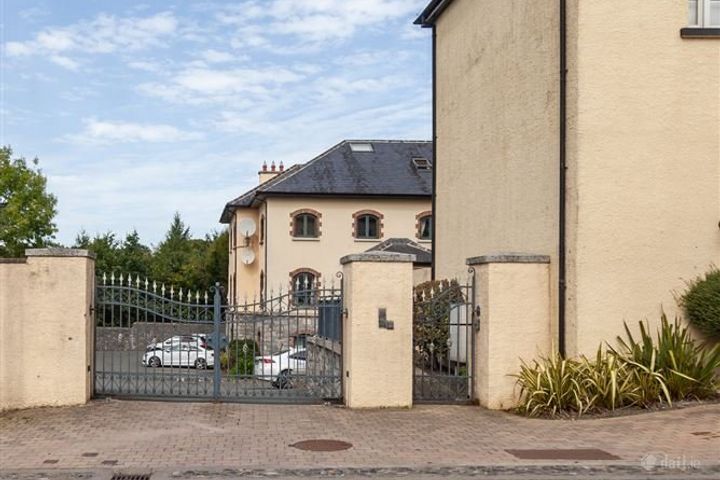 Apartment 8, Coach House Yard, Johnstown, Co. Kildare, W91FK66