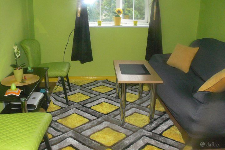 Apartment , Dillon'S Court, Church Lane, Manorhamilton, Manorhamilton, Co. Leitrim