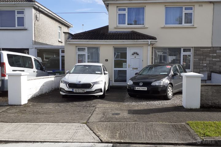 19 Oaklawn, Room 3, Leixlip, Co. Kildare