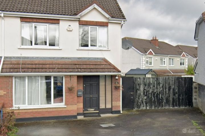 27 Earlsfort Road, Lucan, Co. Dublin