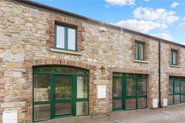 2 Flann O'Brien Mews, Avoca Road, Blackrock, Co. Dublin, A94P1H2