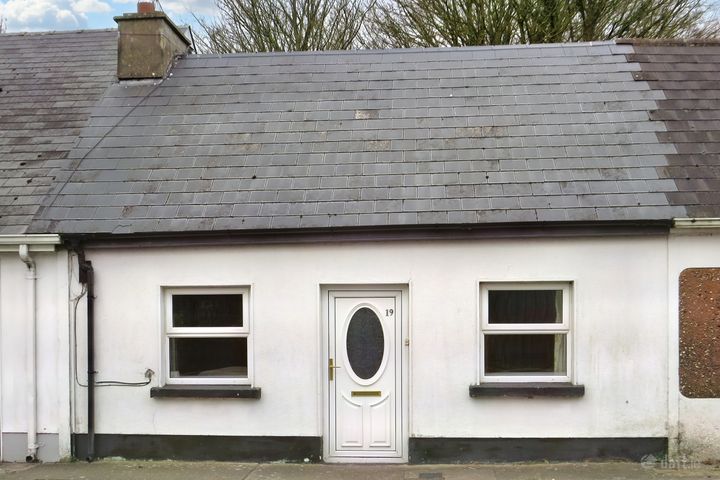 19 West End, Milford, Charleville, Cork