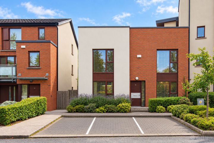 Castlegate Park, Adamstown Castle, Adamstown, Co. Dublin, K78H304