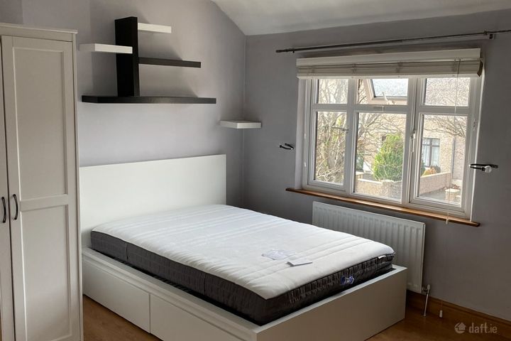 Slievemore road, Drimnagh, Dublin 12