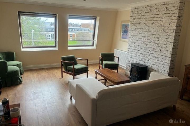 Johnstown House,Johnstown Park,Dublin 11, Finglas, Dublin 11