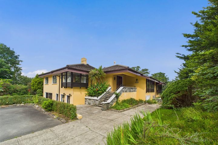 Aoibhneas, Muckross Road, Killarney, Co Kerry, V93P5Y9