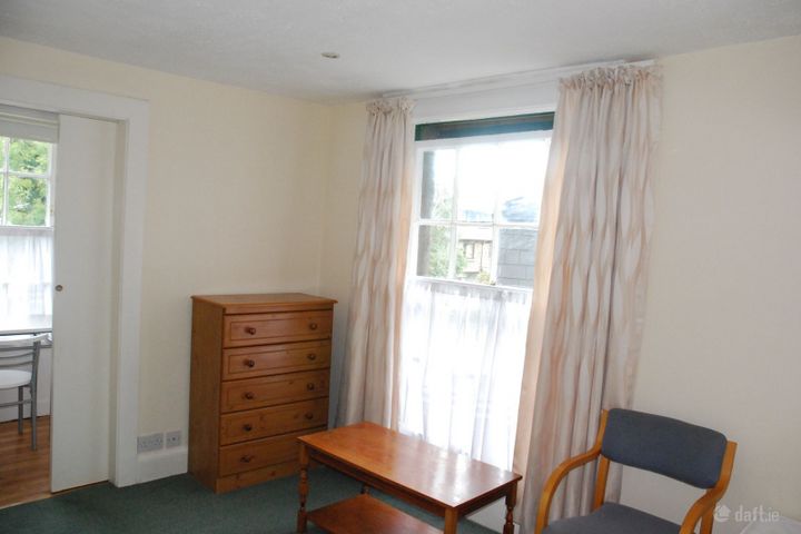 Pembroke Road, D4, Ballsbridge, Co. Dublin