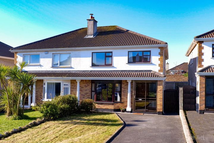 37 Hawthorn Place, Clybaun Road, Knocknacarra, Galway, H91 ET9T