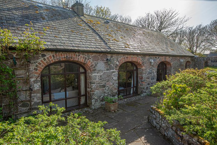 Gull Cottage, Clougheast Castle, Clougheast, Carne, Co Wexford, Y35P7N0