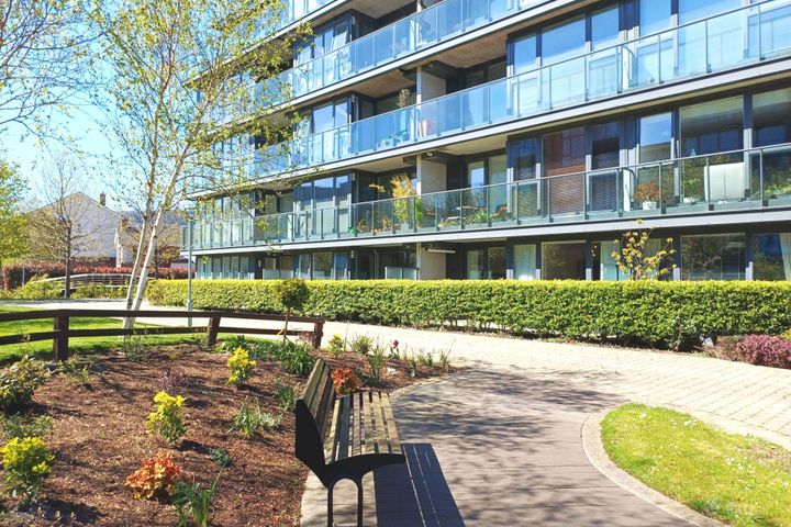 4 Weavers Hall, Levmoss Park, The Gallops, Leopardstown, Dublin 18, D18K466