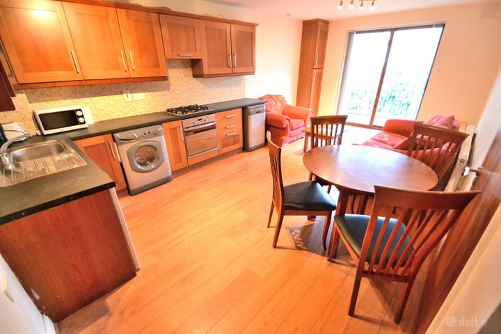 12 Millhouse, 72/73 O Connell Street, Waterford Ci, Waterford City Centre, Co. Waterford